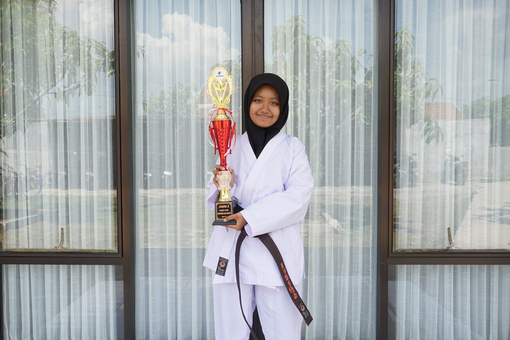 JUARA 2 LOMBA KARATE PUTRI KOSN TINGKAT SMK SE-KABUPATEN SRAGEN